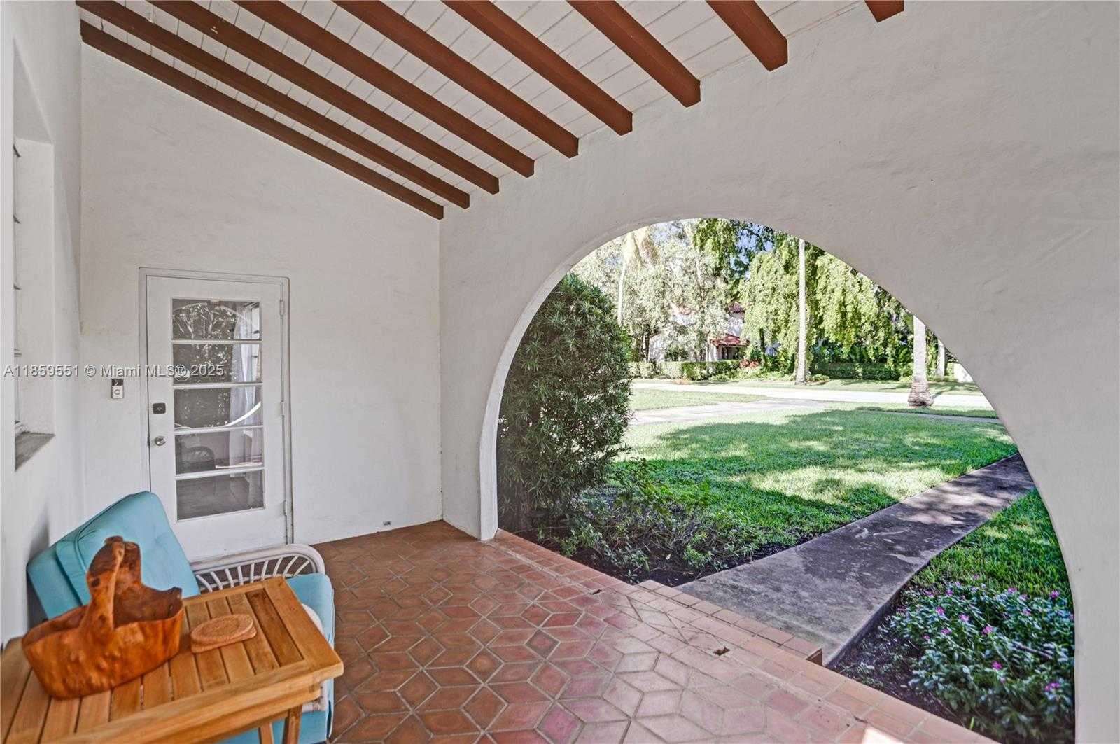 Small Image of 2214 SEGOVIA CIR, Coral Gables Number 14