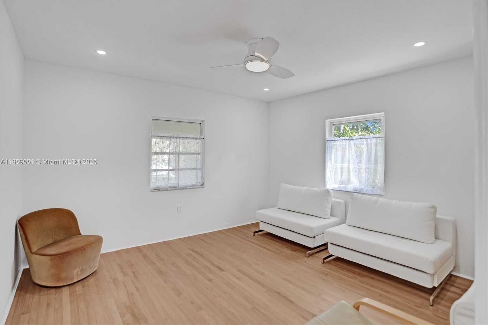 Small Image of 2214 SEGOVIA CIR, Coral Gables Number 32