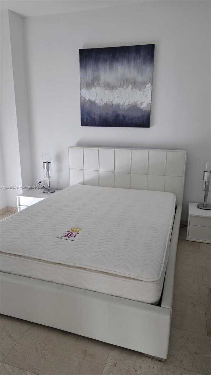 Small Image of 68 SOUTH EAST 6TH ST #2412, Miami Number 14