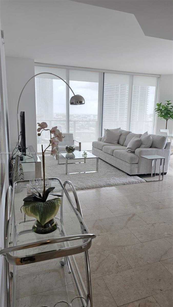 Small Image of 68 SOUTH EAST 6TH ST #2412, Miami Number 22