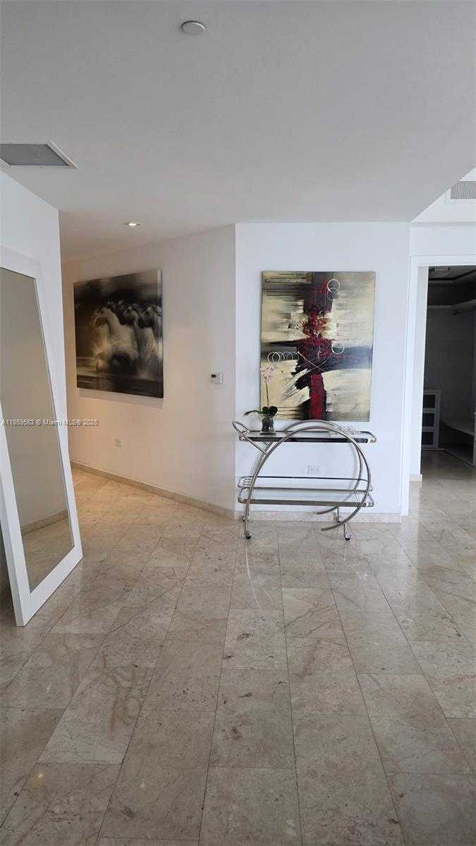 Small Image of 68 SOUTH EAST 6TH ST #2412, Miami Number 25
