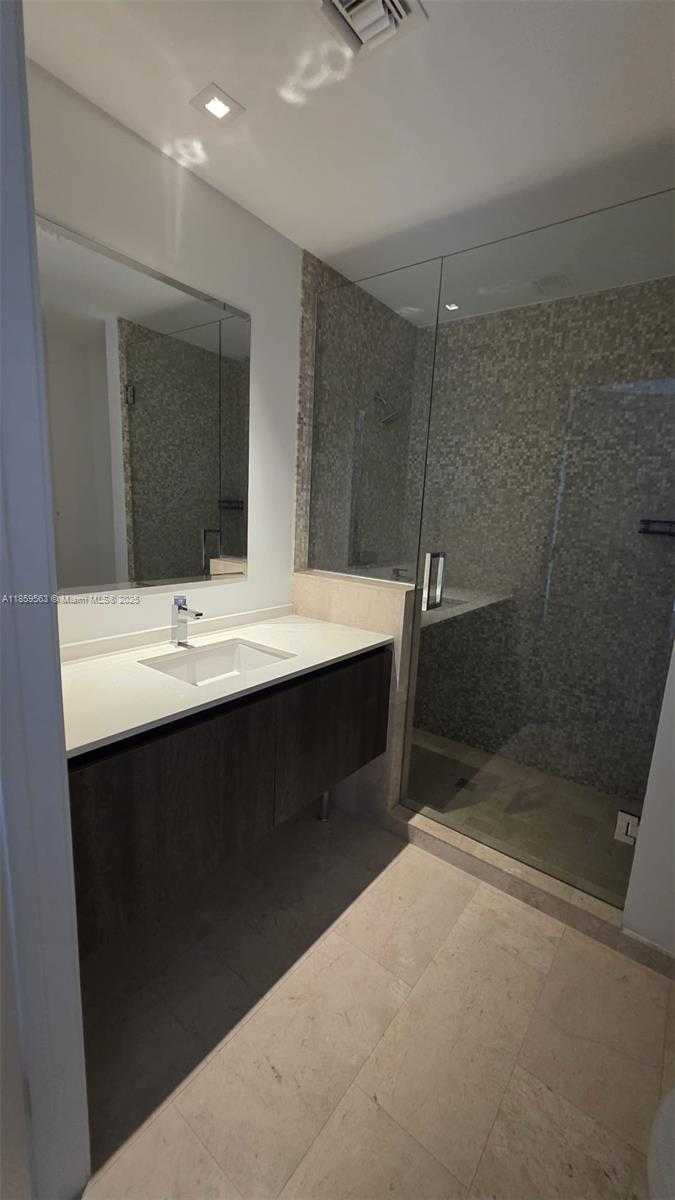 Small Image of 68 SOUTH EAST 6TH ST #2412, Miami Number 26