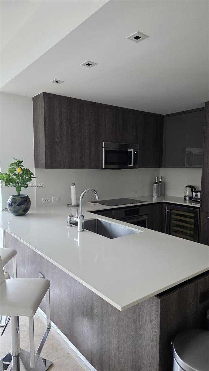 Small Image of 68 SOUTH EAST 6TH ST #2412, Miami Number 36