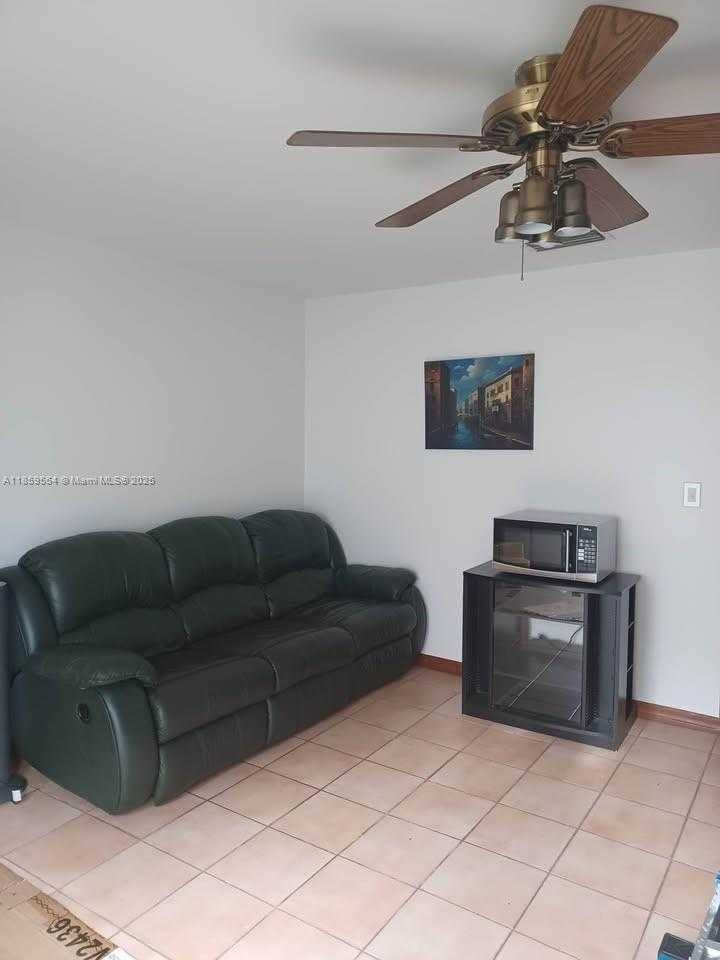 Small Image of 14727 SOUTH WEST 112TH TER #1, Miami Number 10