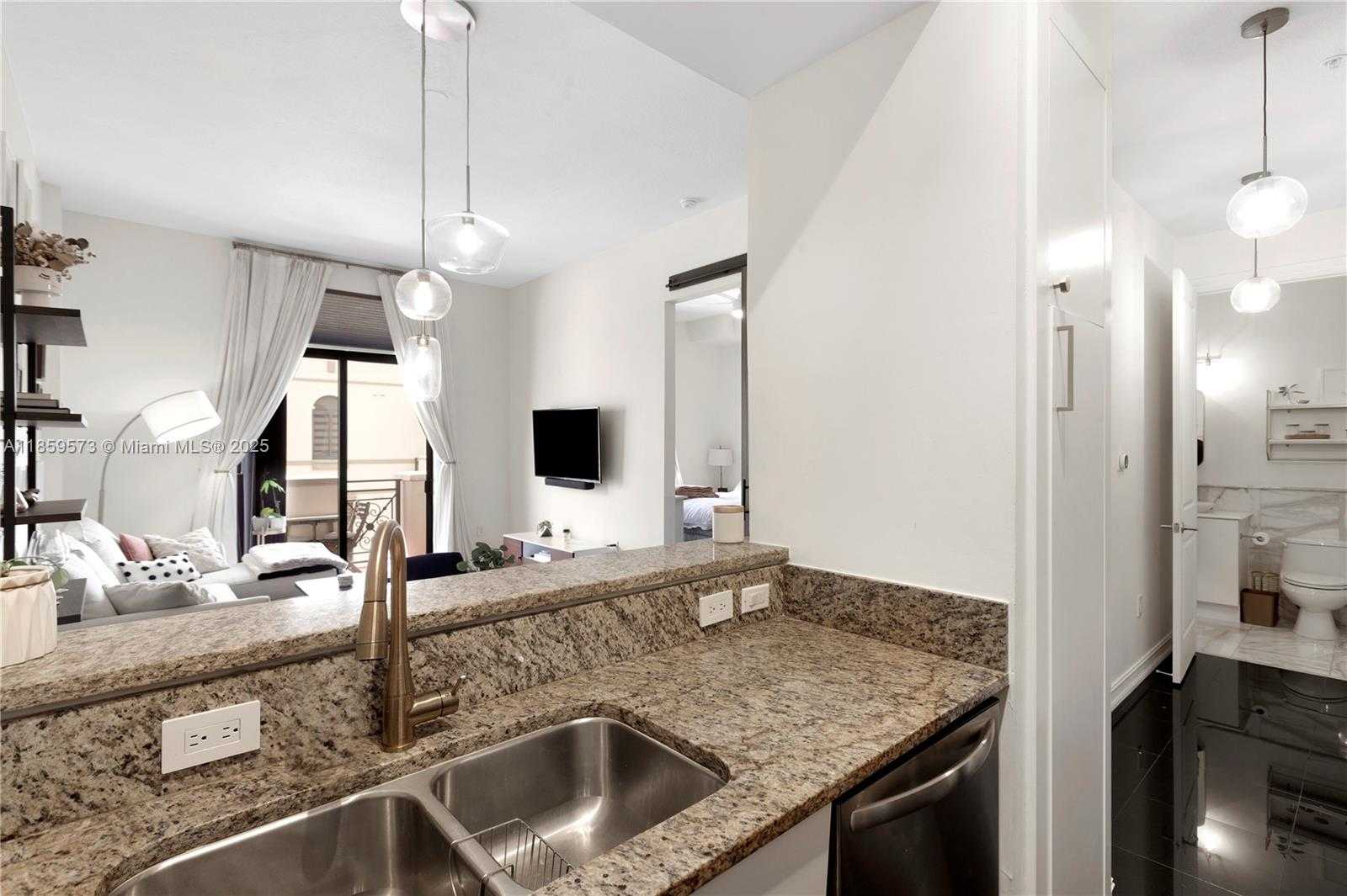 Small Image of 1805 PONCE DE LEON BLVD #818, Coral Gables Number 10