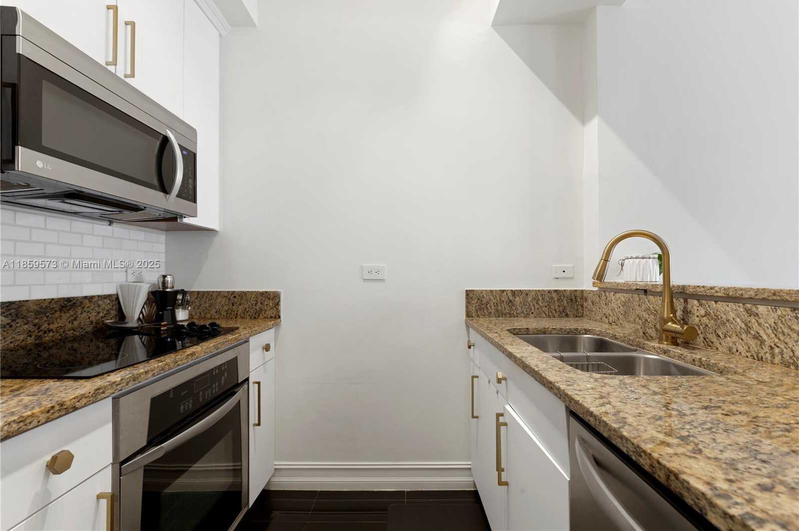Small Image of 1805 PONCE DE LEON BLVD #818, Coral Gables Number 11