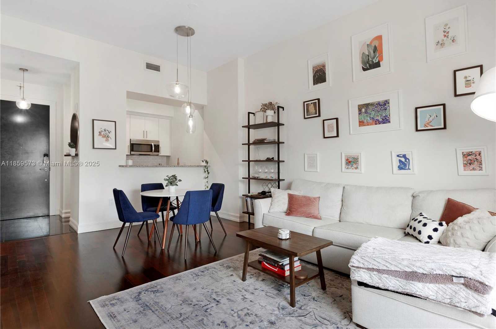 Small Image of 1805 PONCE DE LEON BLVD #818, Coral Gables Number 2