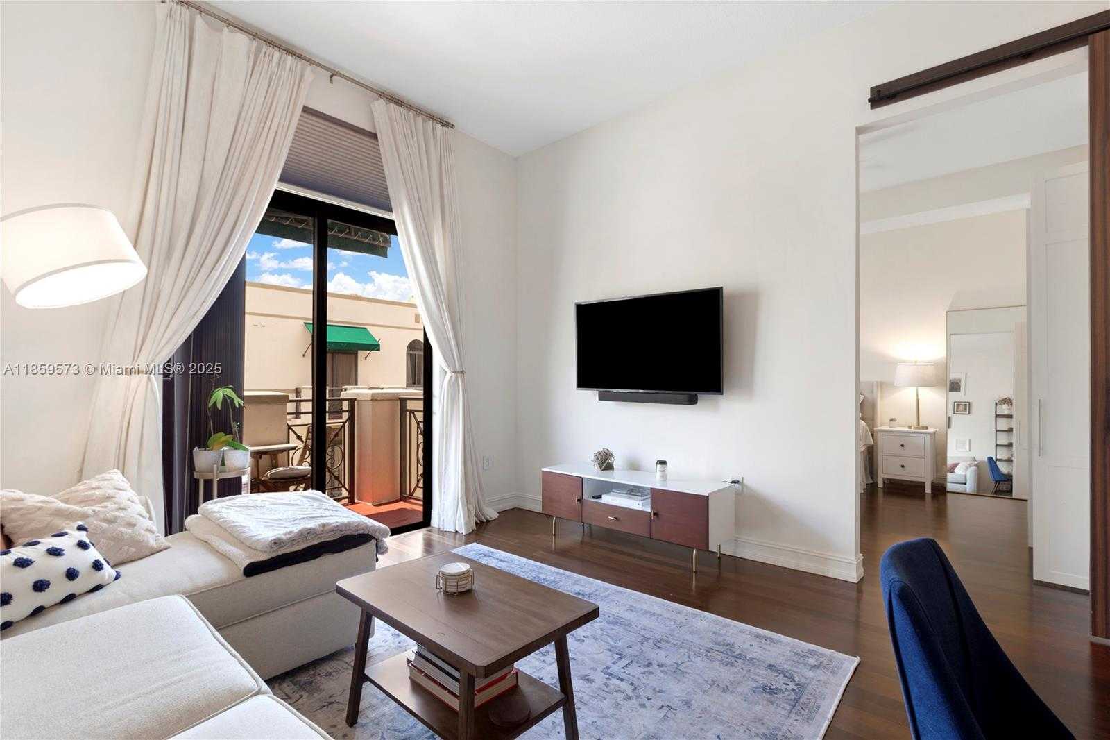 Small Image of 1805 PONCE DE LEON BLVD #818, Coral Gables Number 3