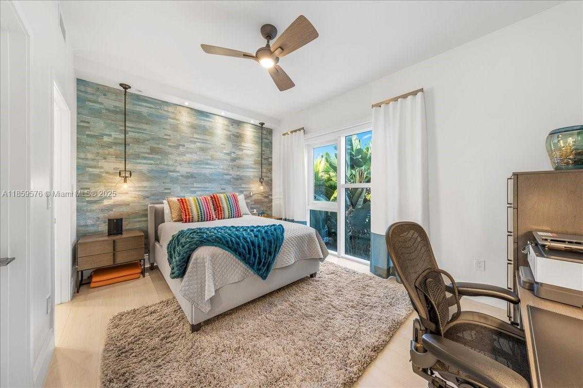 Small Image of 455 NORTH EAST 39TH ST #306, Miami Number 14