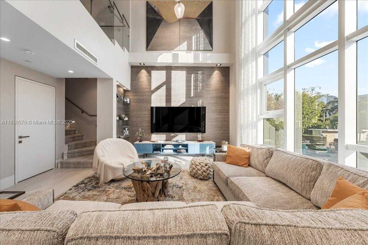 Small Image of 455 NORTH EAST 39TH ST #306, Miami Number 7