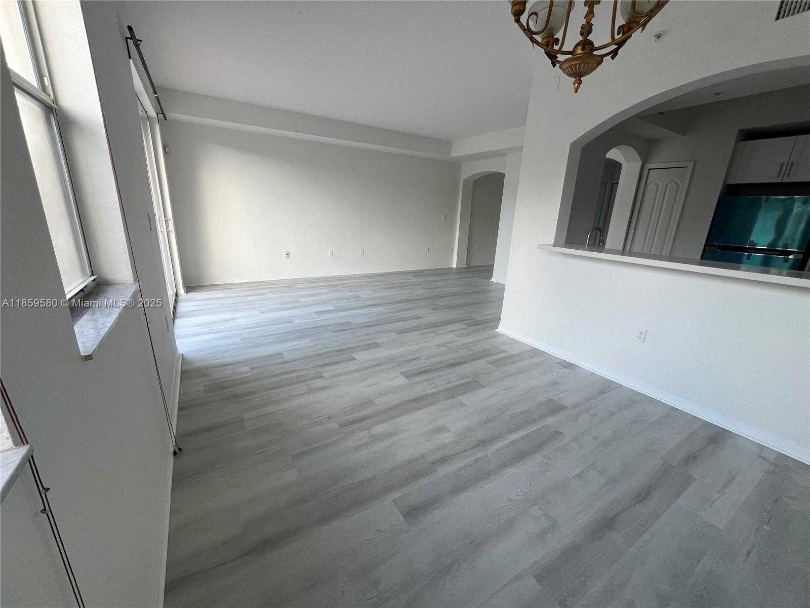 Small Image of 8886 WEST FLAGLER ST #207, Miami Number 5
