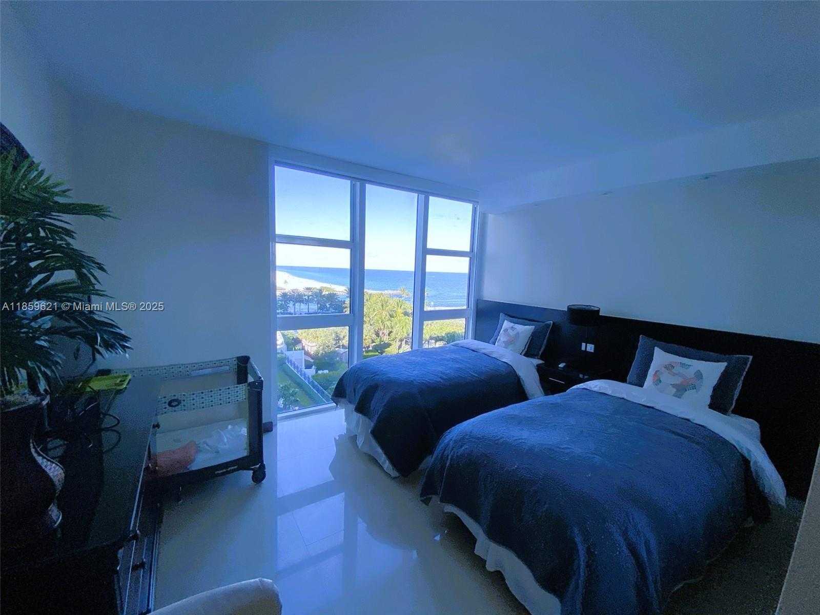 Small Image of 10275 COLLINS AVE #708, Bal Harbour Number 14
