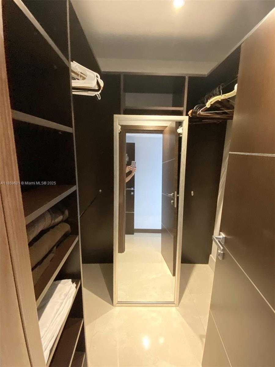 Small Image of 10275 COLLINS AVE #708, Bal Harbour Number 19