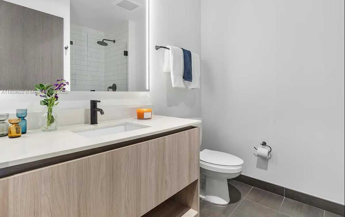 Small Image of 398 NORTH EAST 5TH ST #4004, Miami Number 14
