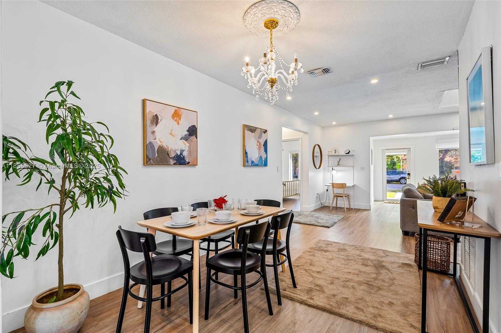 Small Image of 2263 SOUTH WEST 21ST ST, Miami Number 16