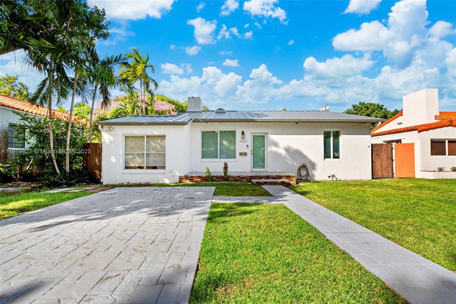 Small Image of 2263 SOUTH WEST 21ST ST, Miami Number 3