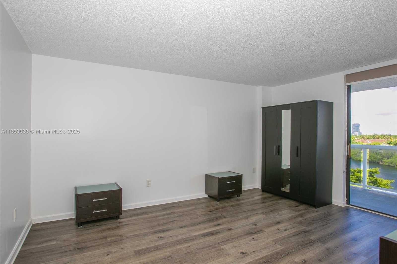 Small Image of 20505 EAST COUNTRY CLUB DR #731, Aventura Number 11