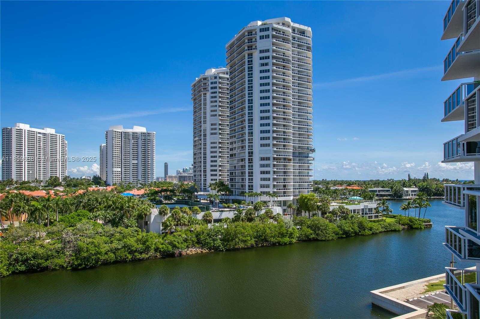 Small Image of 20505 EAST COUNTRY CLUB DR #731, Aventura Number 2