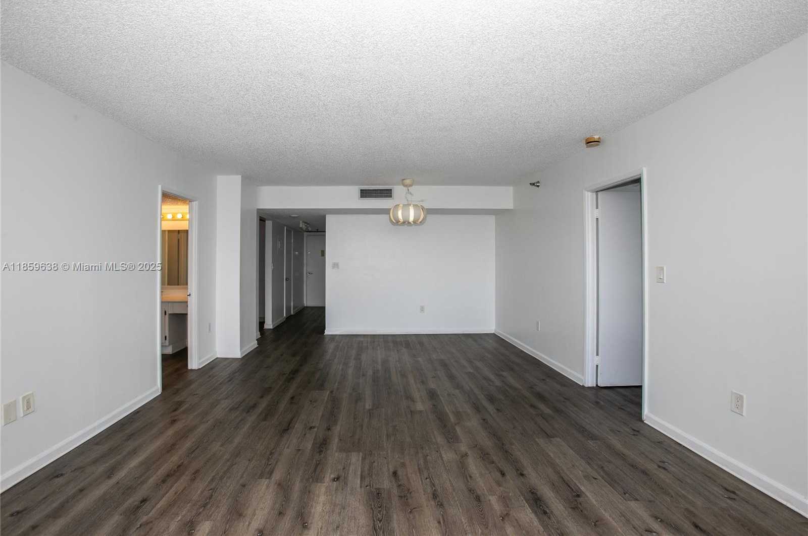 Small Image of 20505 EAST COUNTRY CLUB DR #731, Aventura Number 8