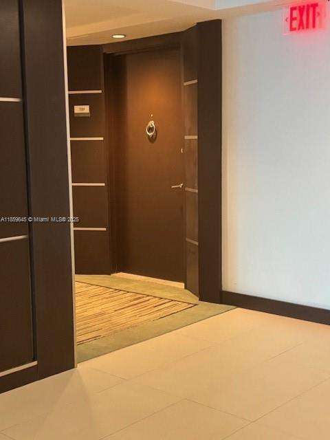 Small Image of 5701 COLLINS AVE #709, Miami Beach Number 8
