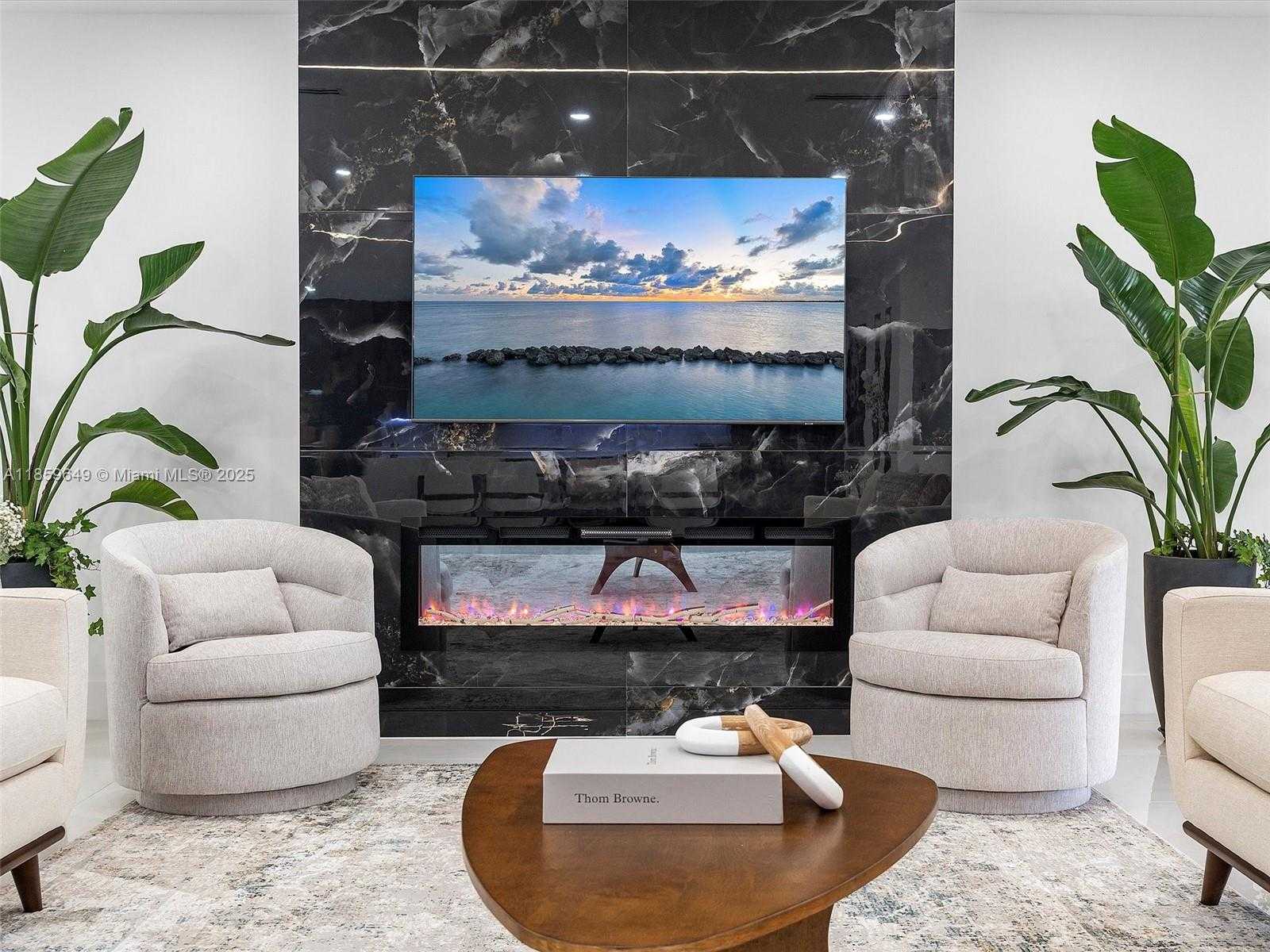 Small Image of 420 NORTH SHORE DR, Miami Beach Number 11