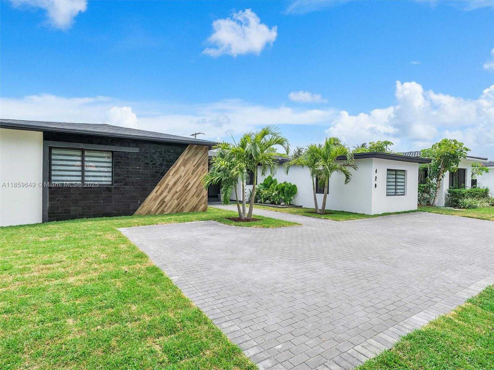 Small Image of 420 NORTH SHORE DR, Miami Beach Number 3