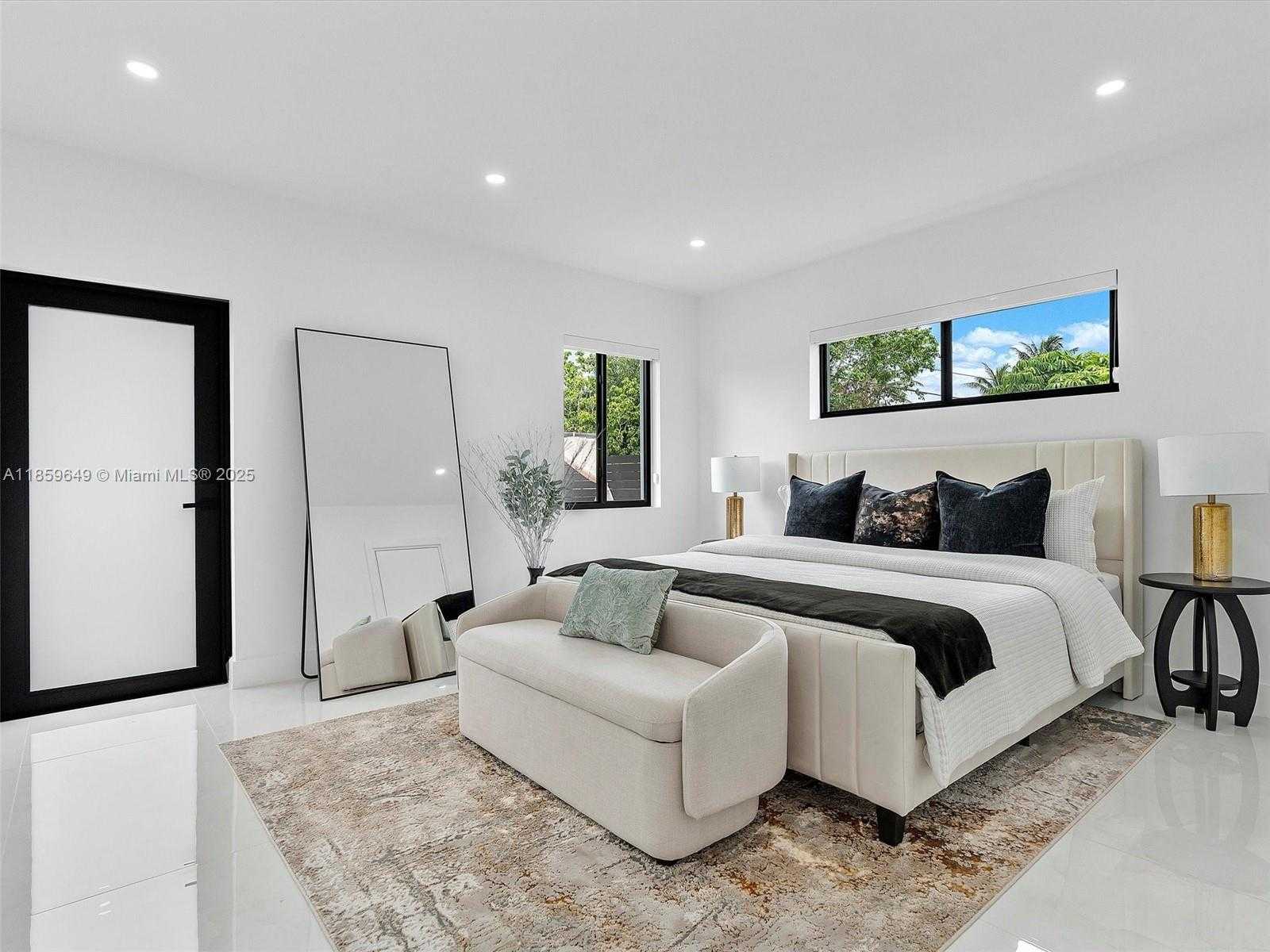 Small Image of 420 NORTH SHORE DR, Miami Beach Number 36