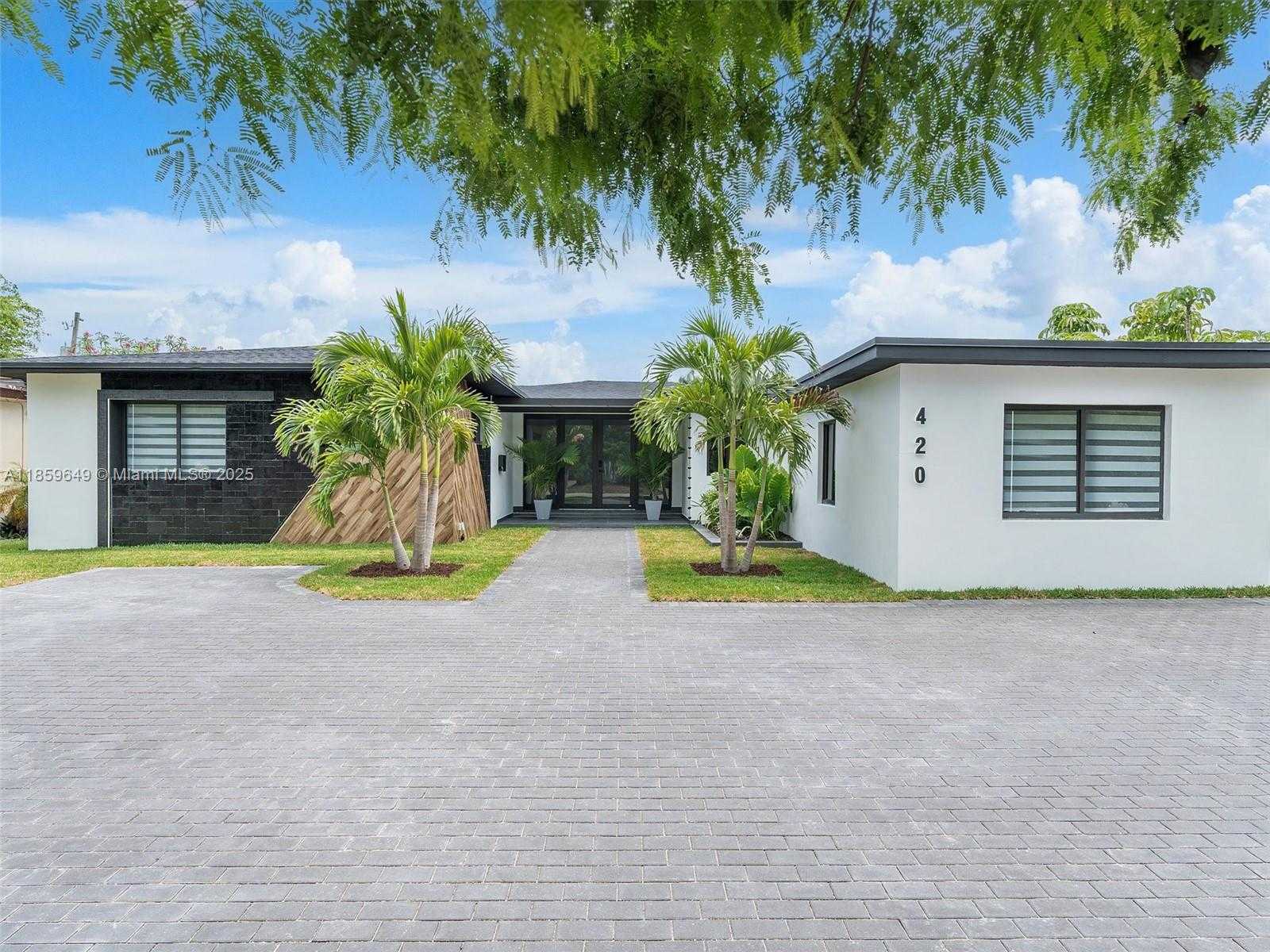 Small Image of 420 NORTH SHORE DR, Miami Beach Number 4