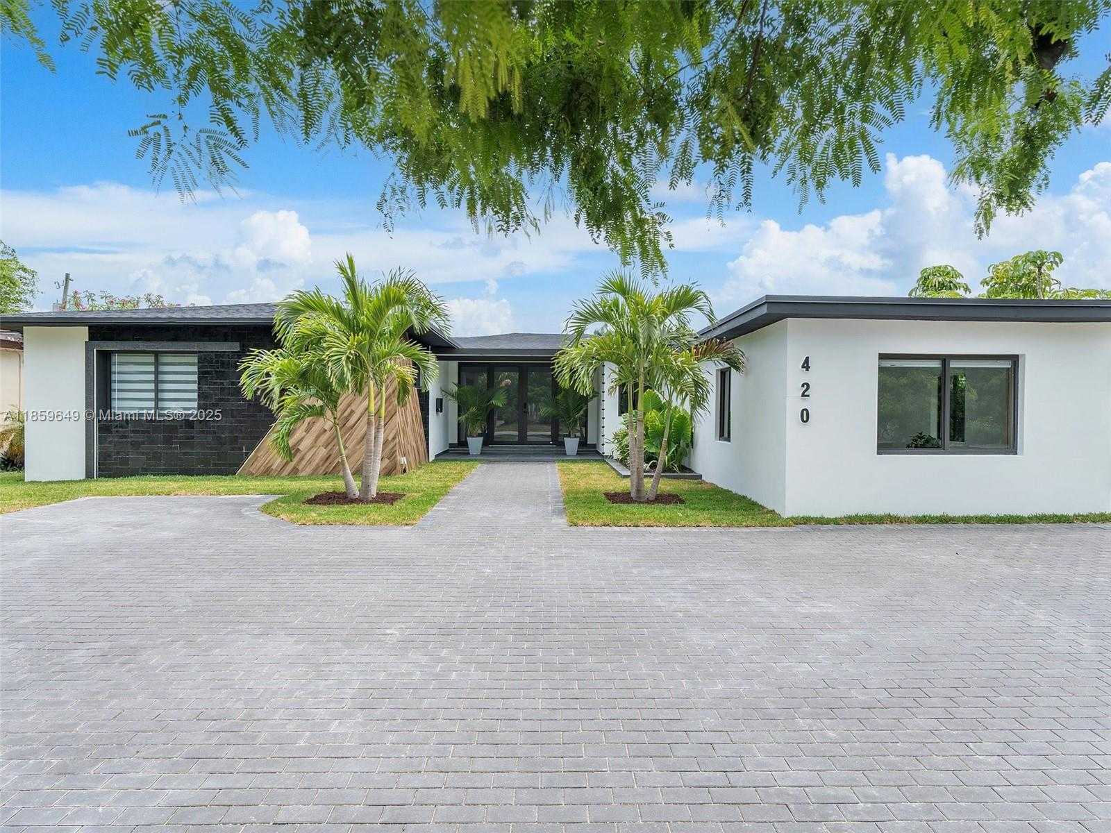 Small Image of 420 NORTH SHORE DR, Miami Beach Number 6