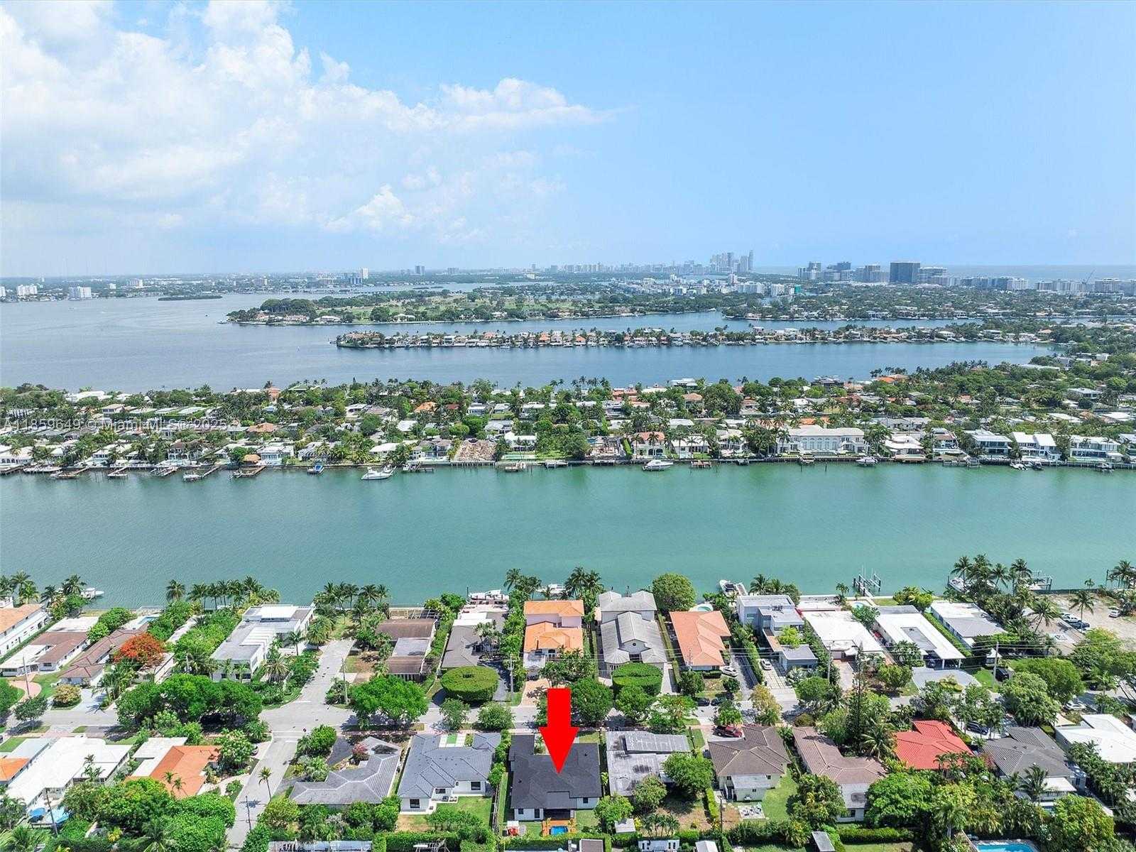 Small Image of 420 NORTH SHORE DR, Miami Beach Number 77