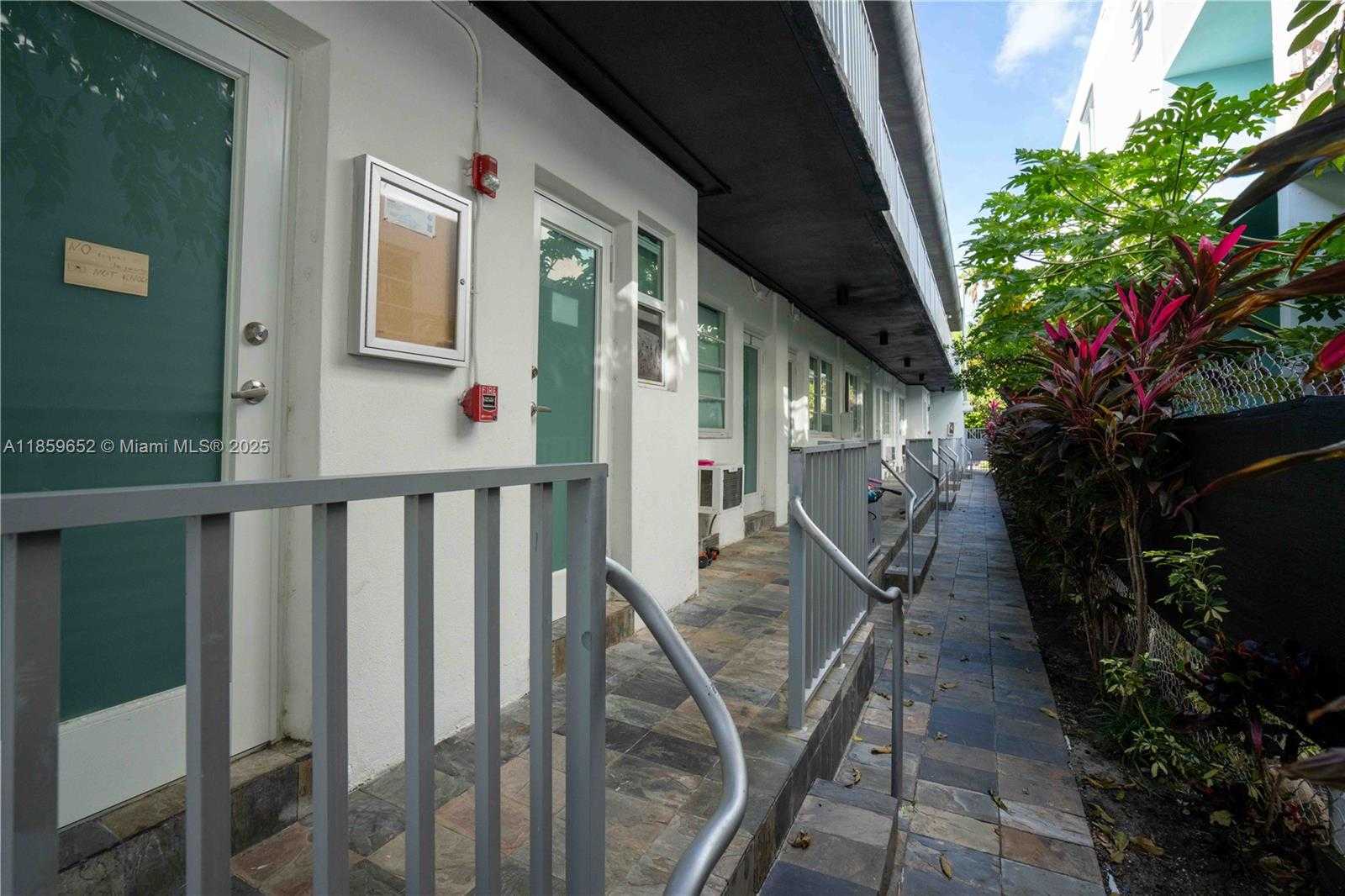 Small Image of 1120 EUCLID AVE #2, Miami Beach Number 11