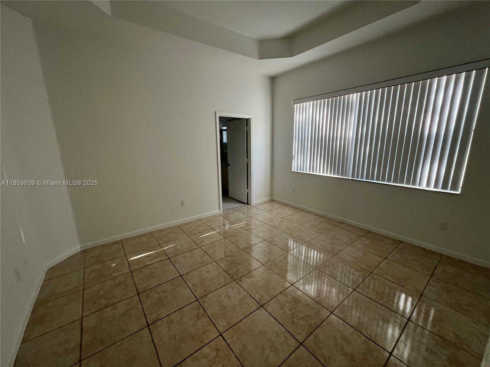 Small Image of 2217 NORTH EAST 41ST AVE #-, Homestead Number 8