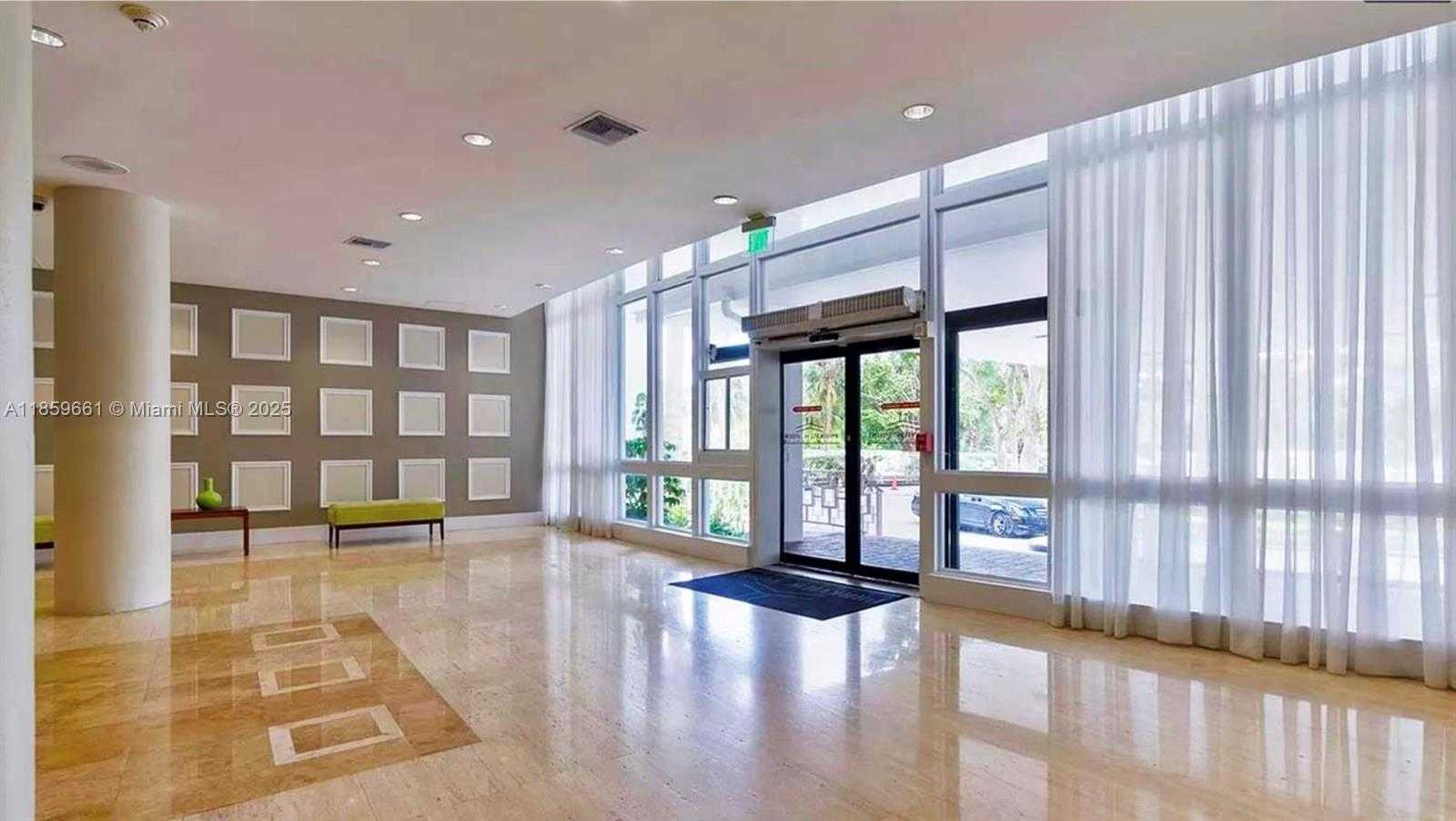 Small Image of 7441 WAYNE AVE #2M, Miami Beach Number 3