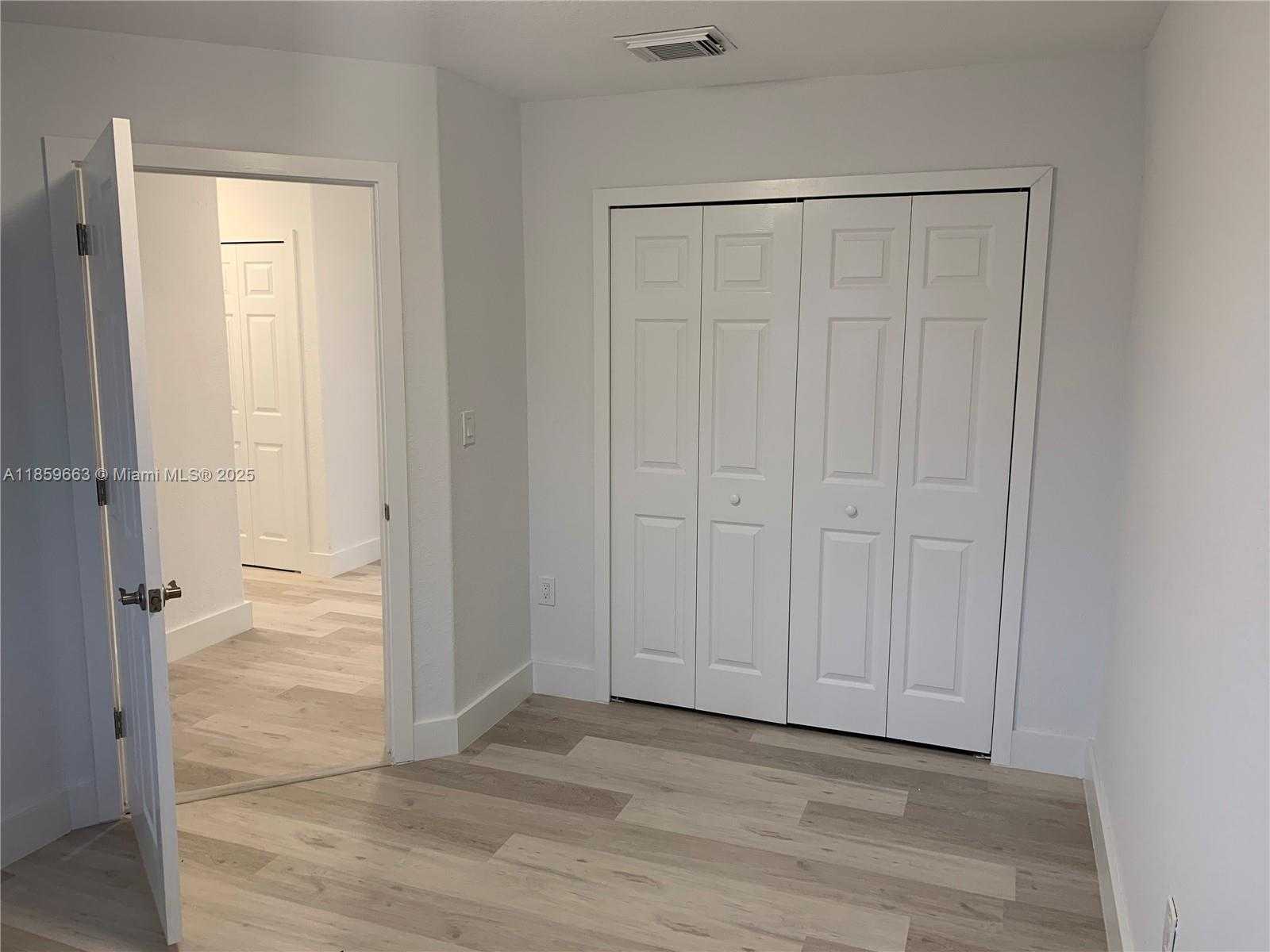 Small Image of 5725 NORTH WEST 109TH AVE #29, Doral Number 7