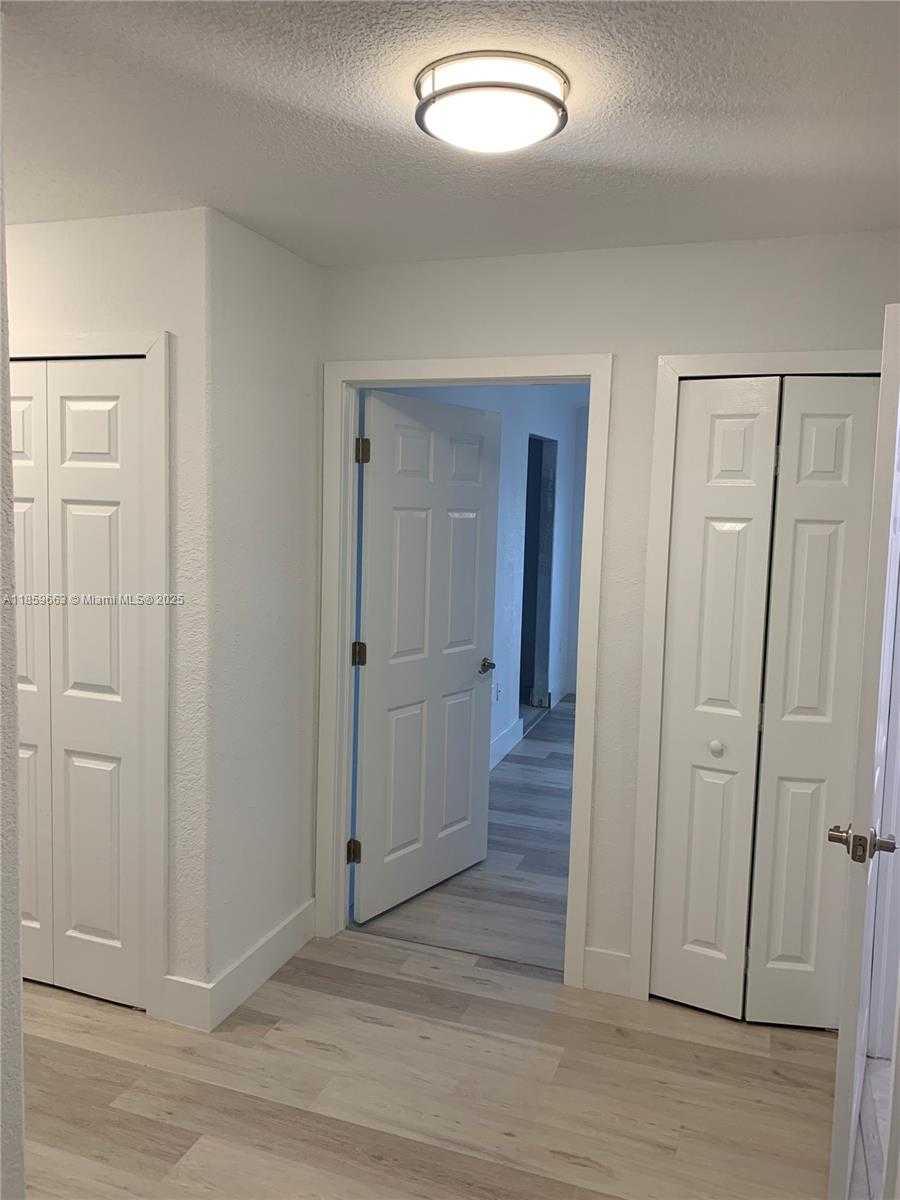 Small Image of 5725 NORTH WEST 109TH AVE #29, Doral Number 8