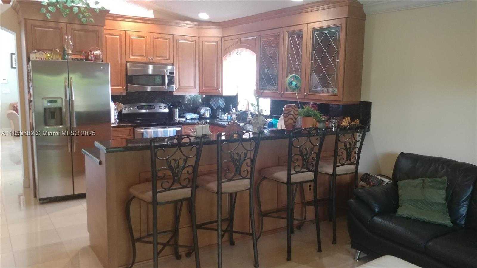 Small Image of 1642 NORTH WEST 143RD WAY, Pembroke Pines Number 6