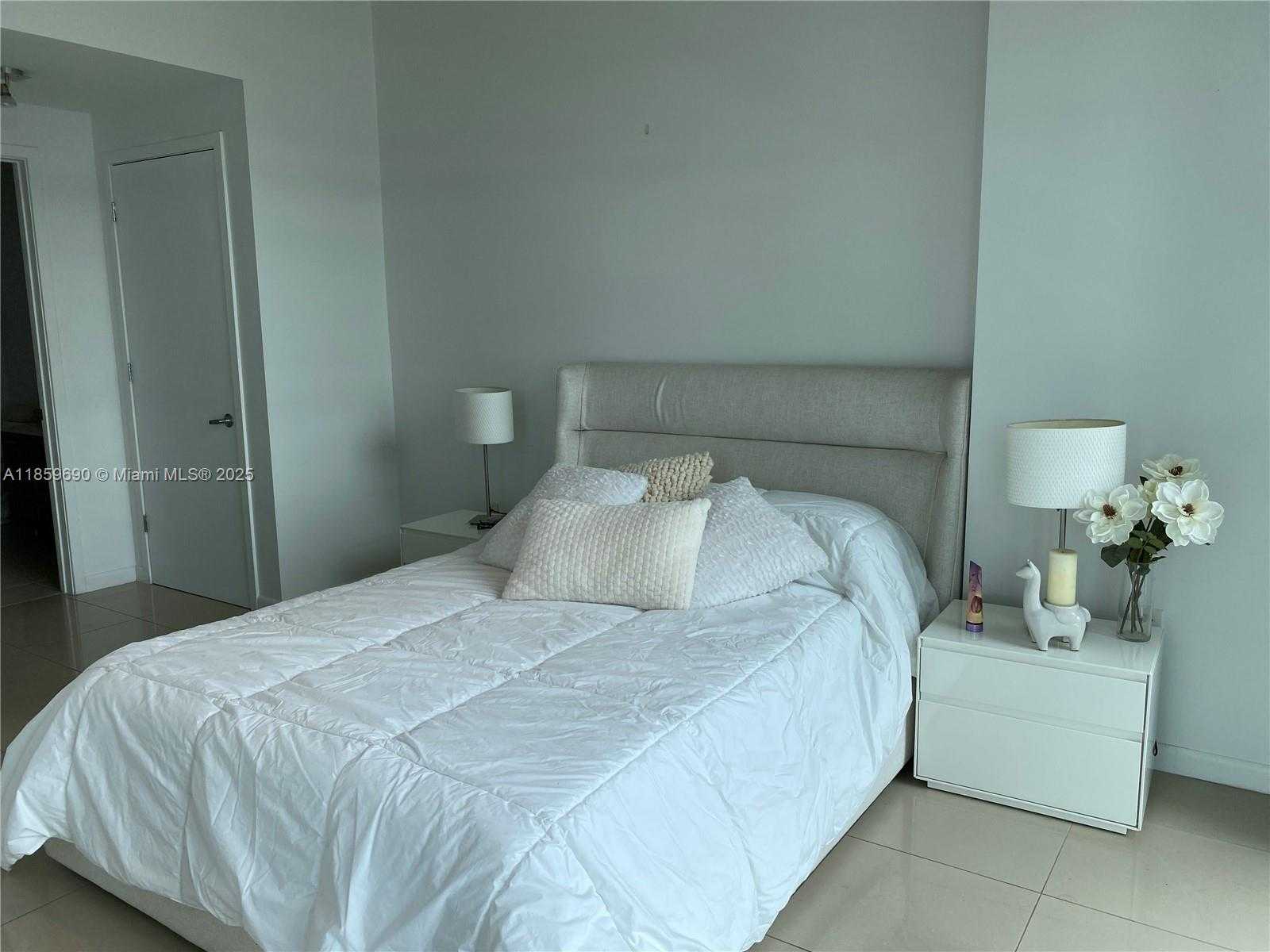 Small Image of 3301 NORTH EAST 1ST AVE #M0706, Miami Number 8