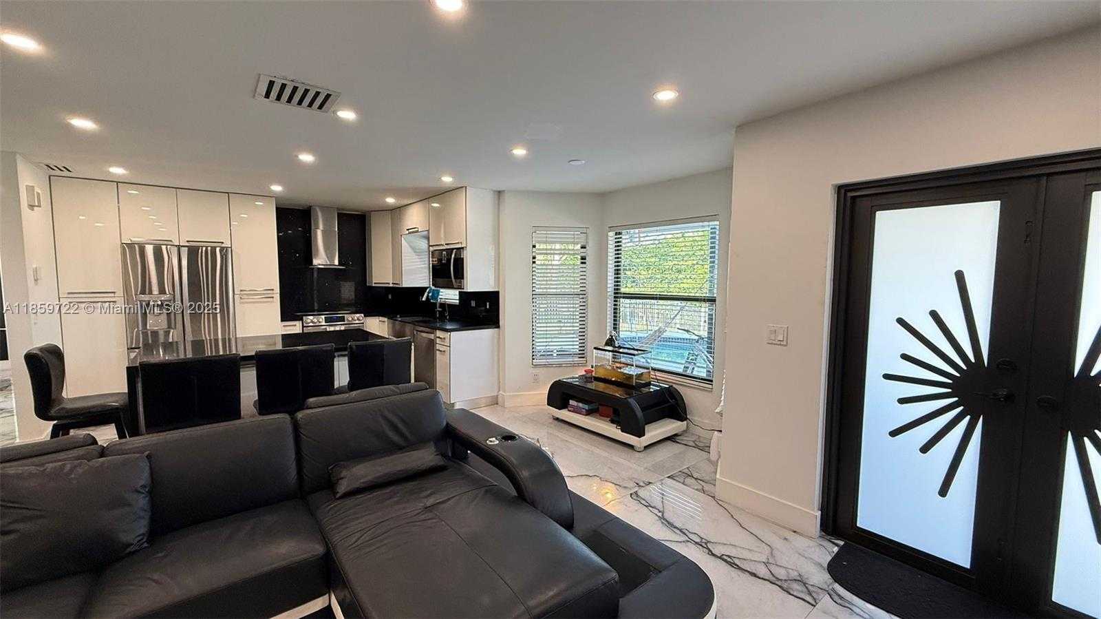 Small Image of 1211 SOUTH WEST 178TH WAY #1211, Pembroke Pines Number 17
