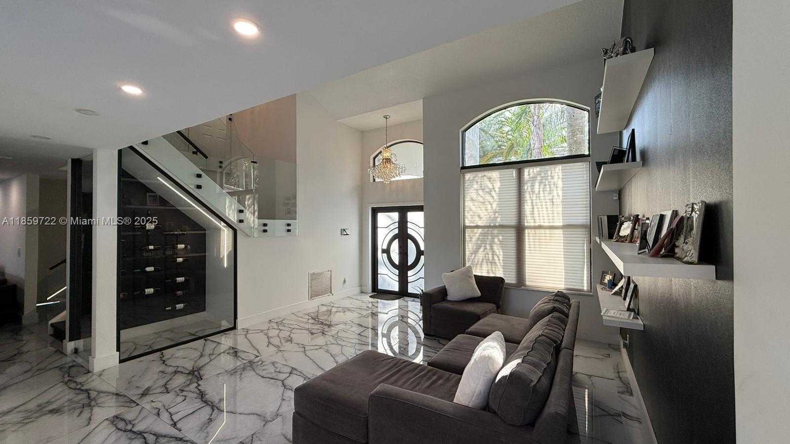 Small Image of 1211 SOUTH WEST 178TH WAY #1211, Pembroke Pines Number 8