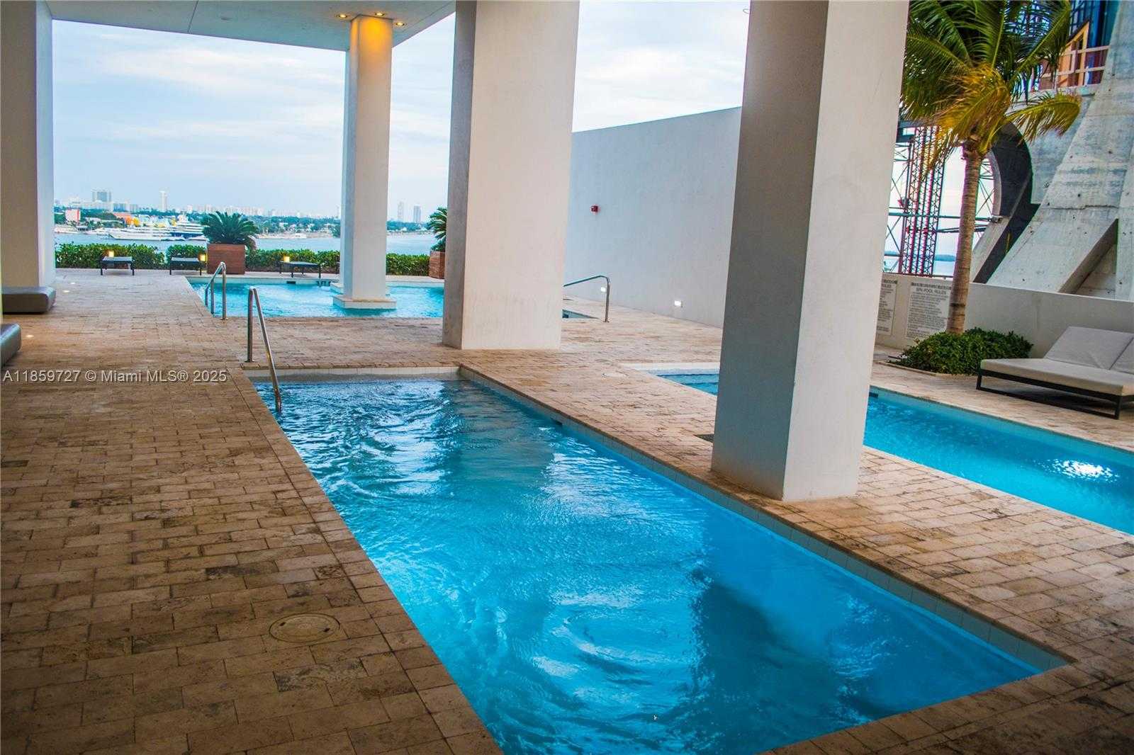 Small Image of 1040 BISCAYNE BLVD #1108, Miami Number 12