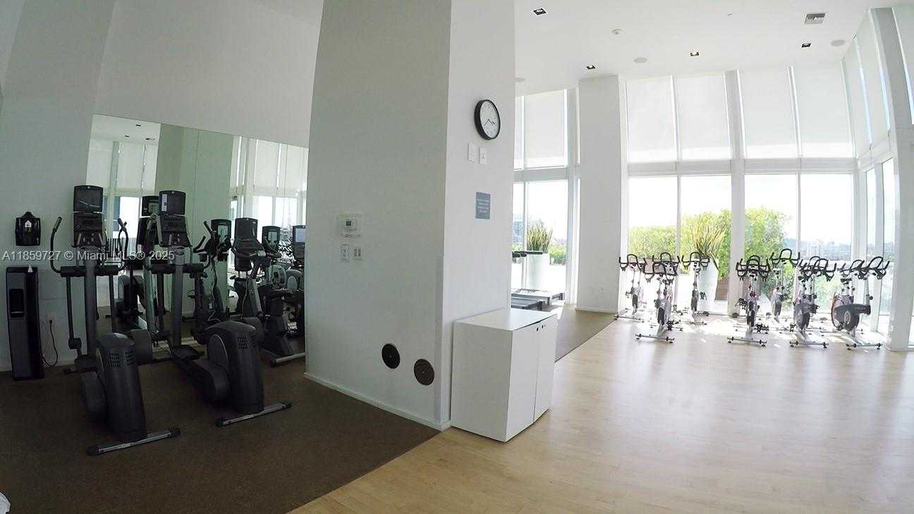Small Image of 1040 BISCAYNE BLVD #1108, Miami Number 15