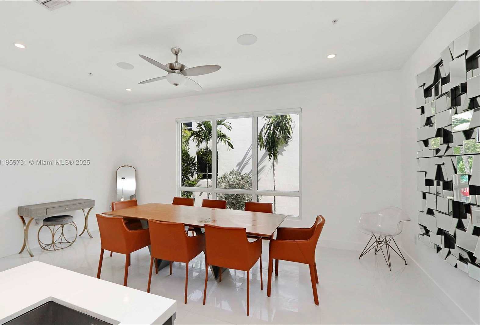 Small Image of 10541 NORTH WEST 66TH ST #10541, Doral Number 13