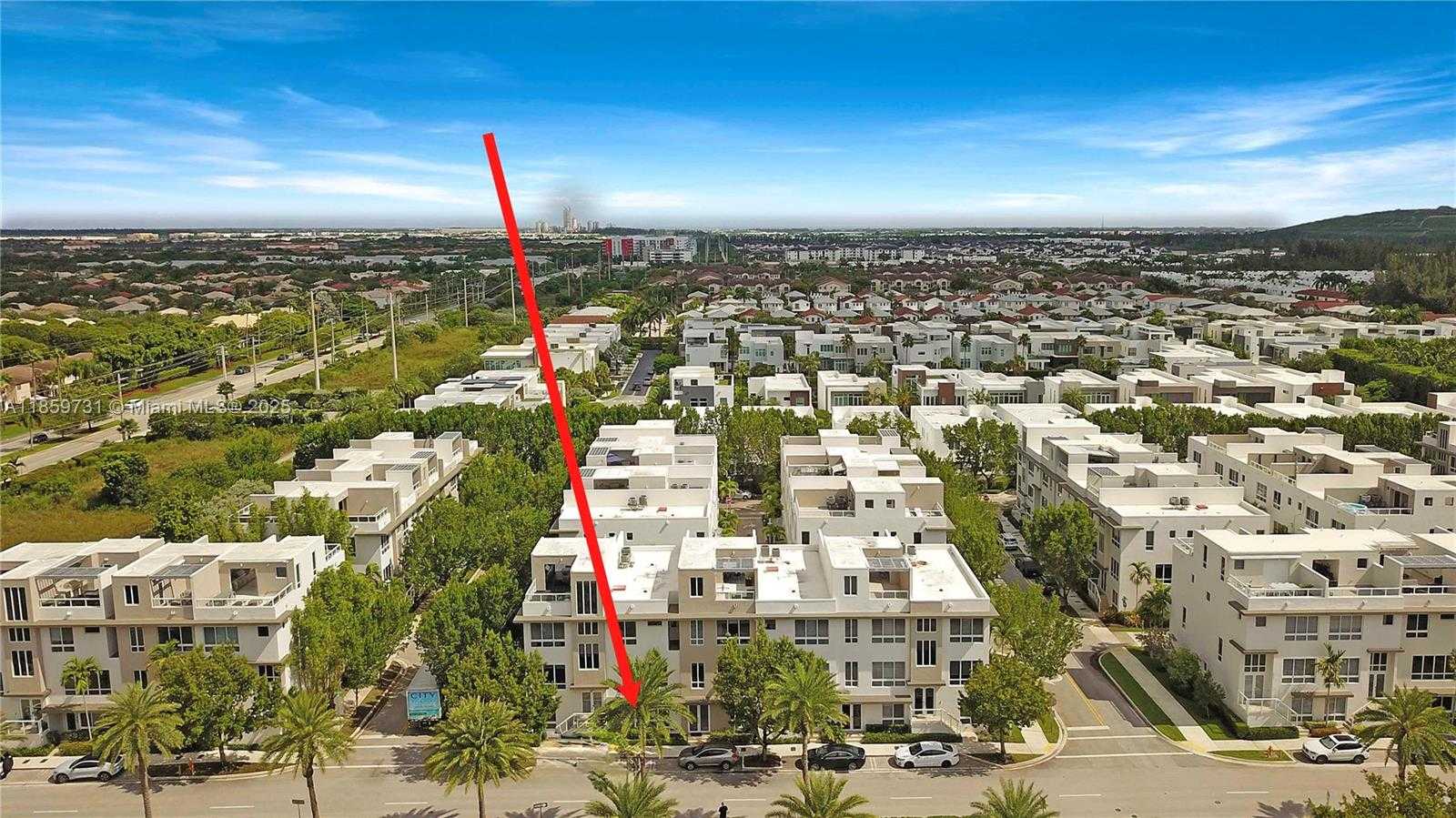 Small Image of 10541 NORTH WEST 66TH ST #10541, Doral Number 34