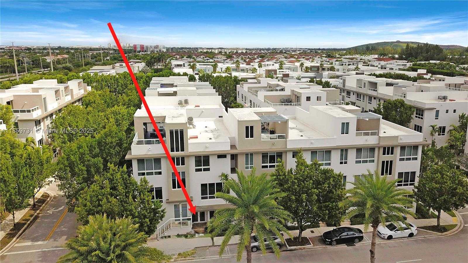 Small Image of 10541 NORTH WEST 66TH ST #10541, Doral Number 35