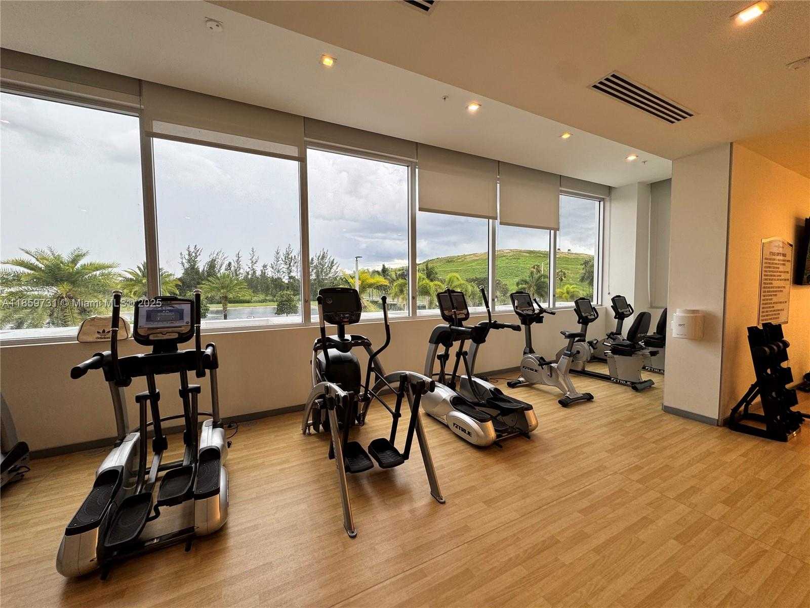 Small Image of 10541 NORTH WEST 66TH ST #10541, Doral Number 43