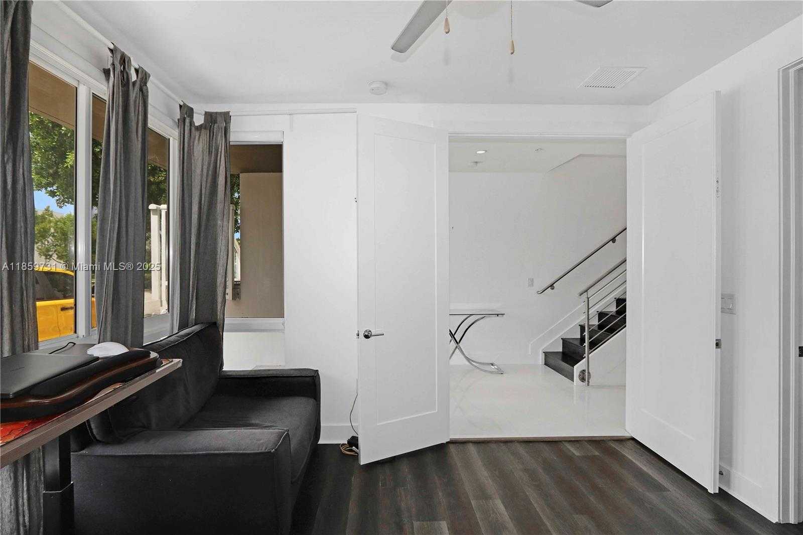 Small Image of 10541 NORTH WEST 66TH ST #10541, Doral Number 7