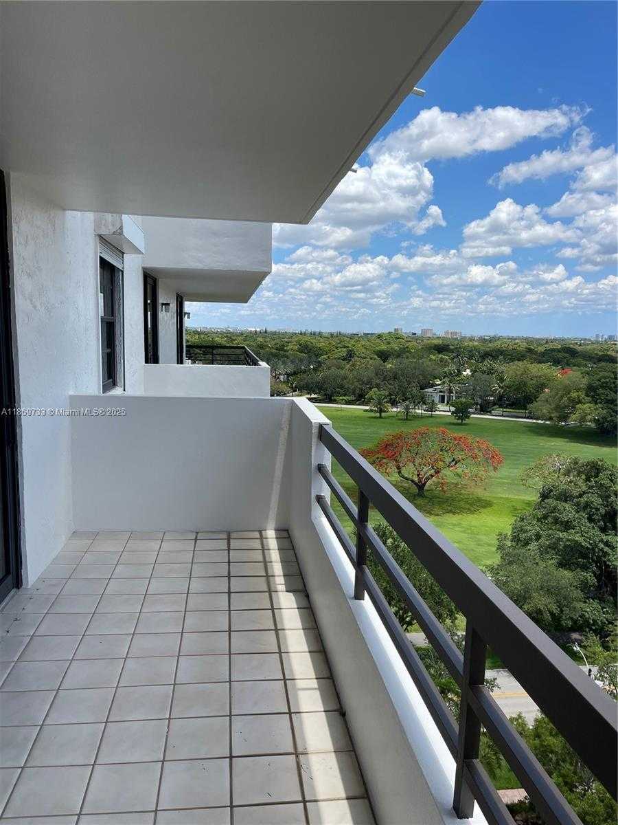 Small Image of Coral Gables Number 13