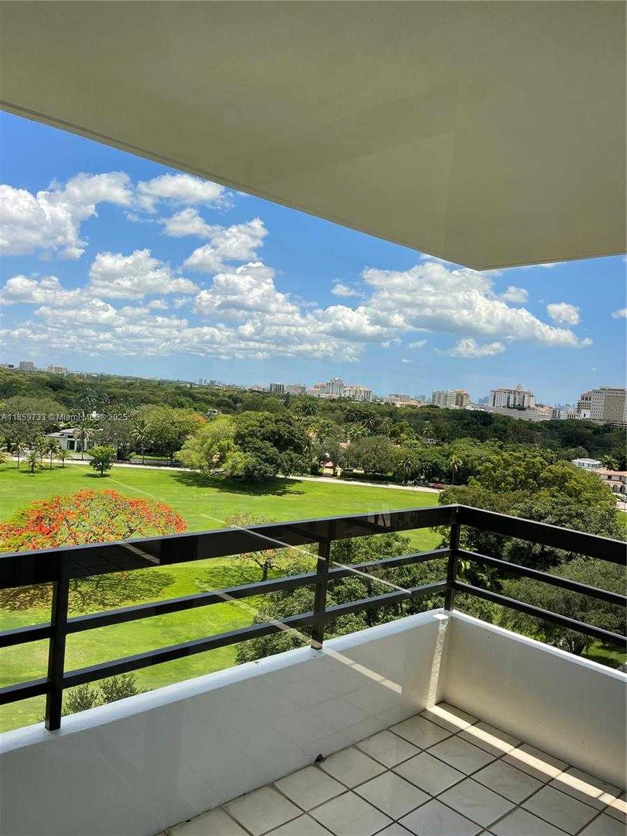 Small Image of Coral Gables Number 14