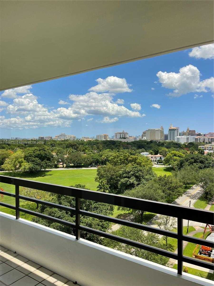 Small Image of Coral Gables Number 15
