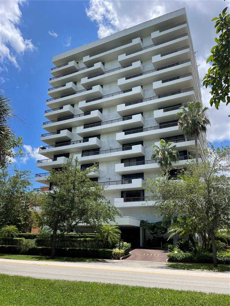 Small Image of Coral Gables Number 16